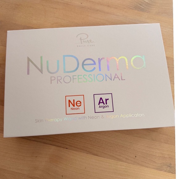 Pure Daily Care Other - Pure Daily Care NuDerma Professional Skin Therapy Wand Neon Argon 6 Applicators